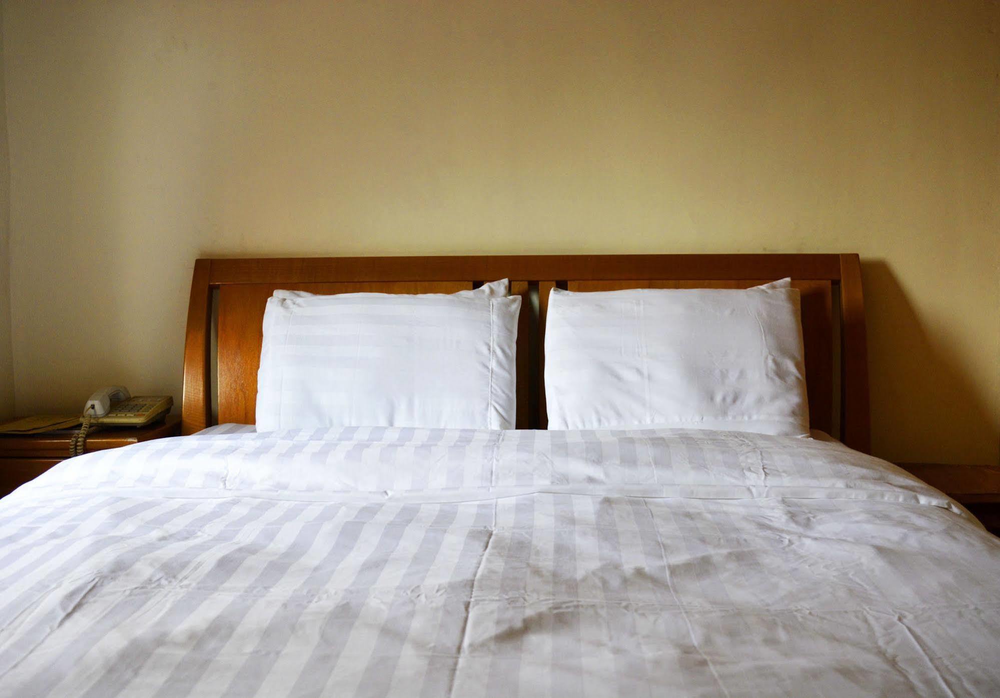 Hotel Georgia อักกรา ภายนอก รูปภาพ