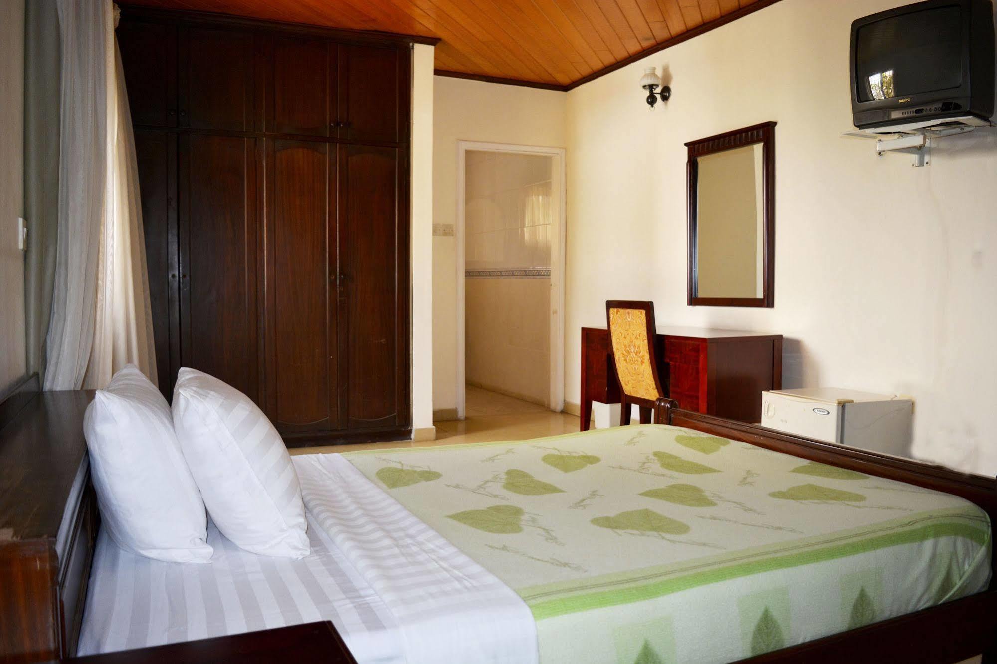 Hotel Georgia อักกรา ภายนอก รูปภาพ