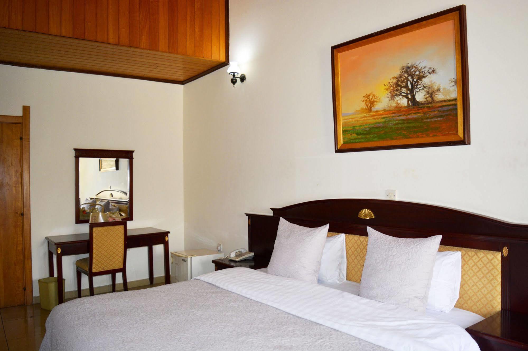 Hotel Georgia อักกรา ภายนอก รูปภาพ