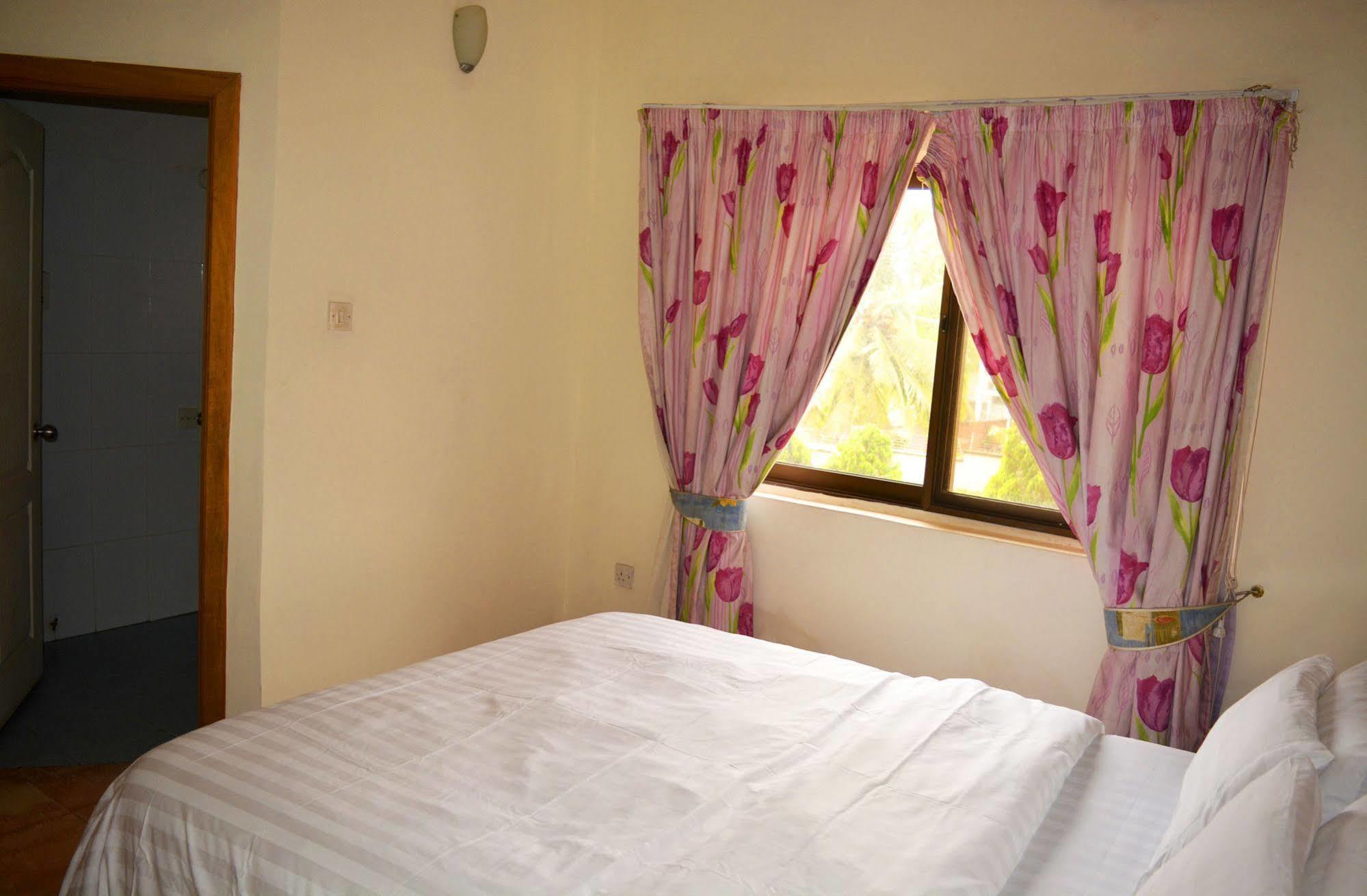 Hotel Georgia อักกรา ภายนอก รูปภาพ